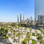 DHH - Spacious Studio, Central Park DIFC