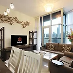 Livbnb-3B With Marina Views, Near Beach & Marina Mall