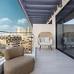Crowned Luxe 2Bed Jvc