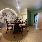 Palm Oasis Guest House