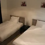 Yanjoon Holiday Homes - Palm Jumeirah Marina Residence