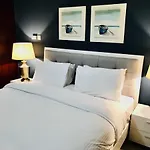 Yanjoon Holiday Homes - Marina Tower