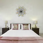 Maisonprive Holiday - Fairmont South