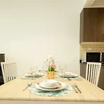 Hi Guests Vacation Homes - Elite Residence