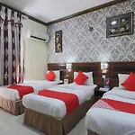OYO 335 Remas Hotel Llc
