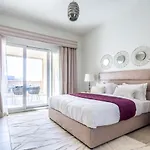 Frank Porter - Marina Residence 5