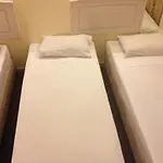 Queen\'S Hotel