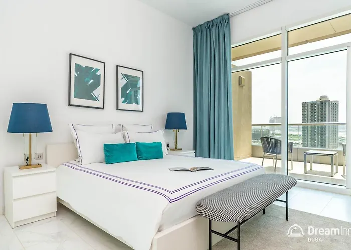 Dream Inn Apartments - Bay Square
