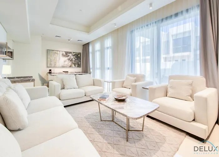 Captivating 3Br Townhouse At Damac Hills 2 Dubailand By Deluxe Holiday Homes