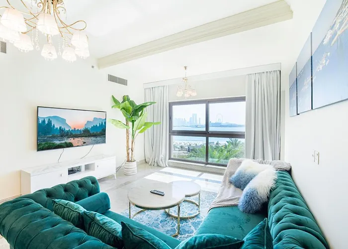 Daniels 2Br Fairmont North Full Sea View