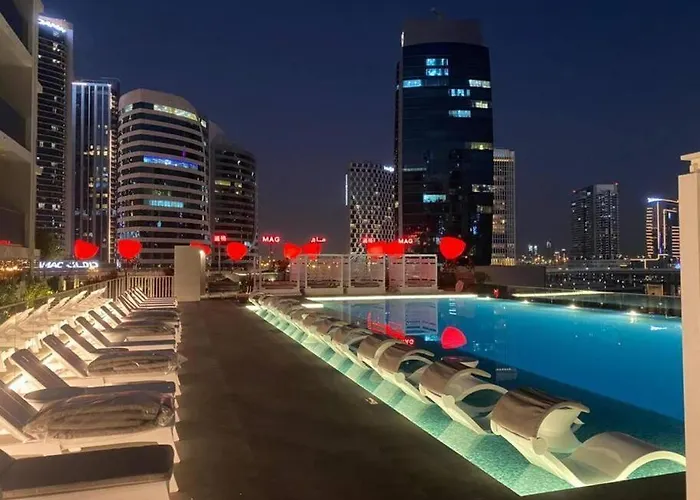 Urban King Bed With Burj Khalifa View & Dubai Mall