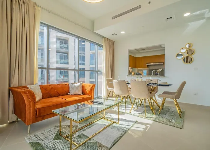 Glamorous Apartment Facing Burj Khalifa