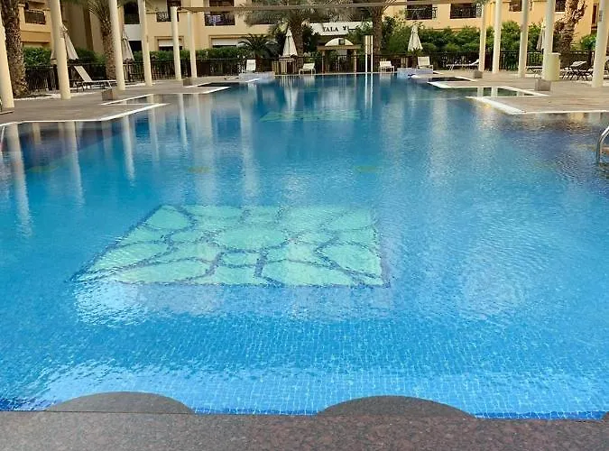 Mamzar Beach Appartment Ideal For Families,Couples