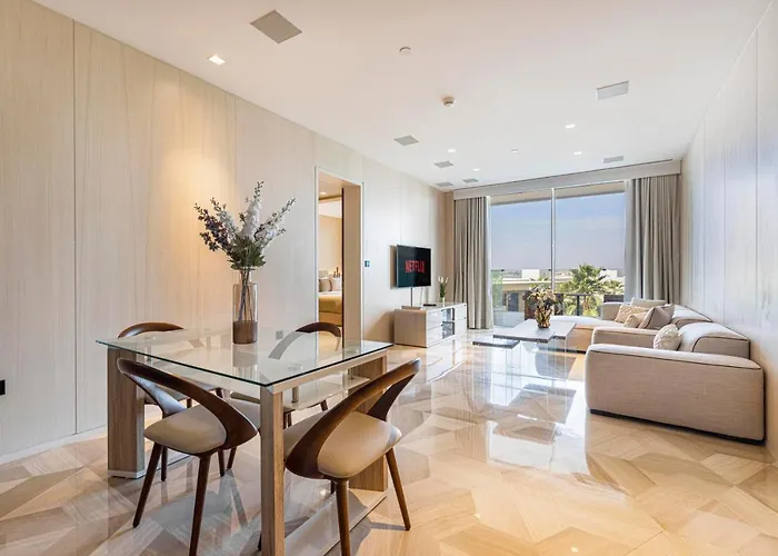 Daniels Five Palm Sea View 2Br With Maids Room