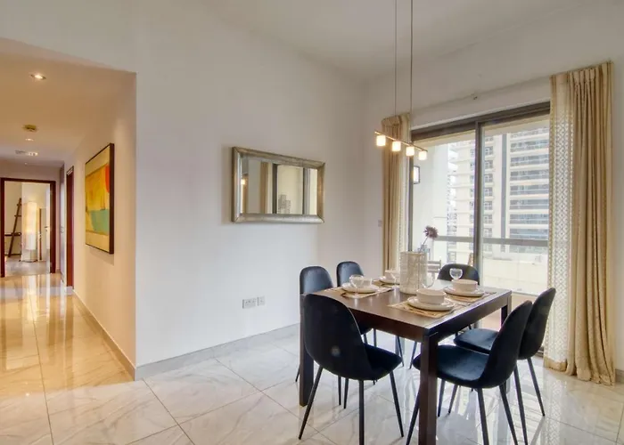 Alluring 2-Br Apt Near Beach At Sadaf 1 With Marina View