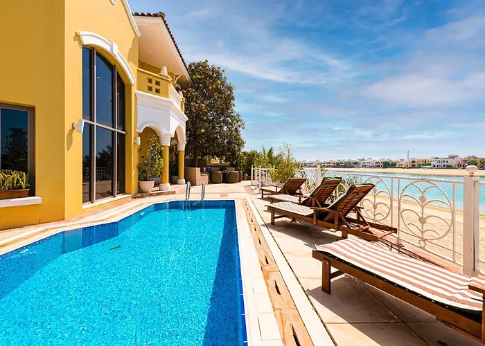 Palm Jumeirah Beachfront Private Pool Villa 5 Bedroom & 1 Maids Room With Access To Beach