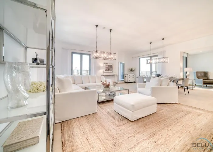 Peaceful 4Br Penthouse With Assistant Room At Le Pont Jumeirah By Deluxe Holiday Homes