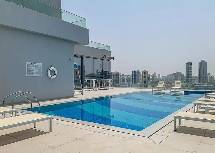 Frank Porter - Bluebell Residence Jvc
