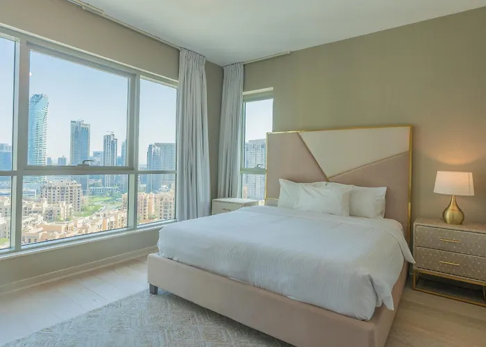 Bellavista - Grande - 2 Bedroom - Boulevard Central