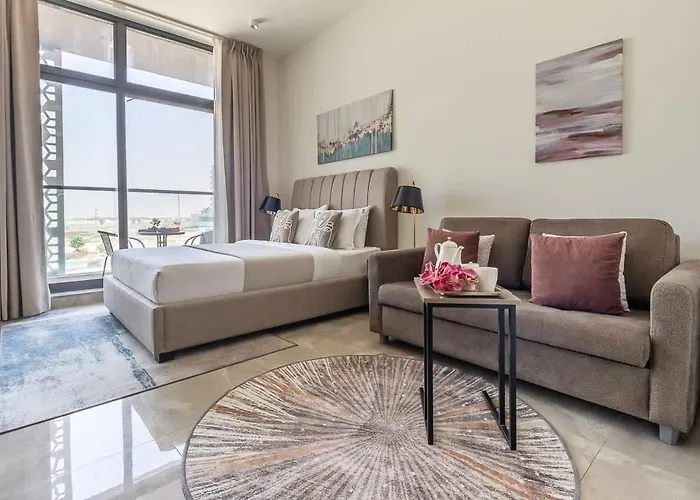 Frank Porter - Majestique Residence
