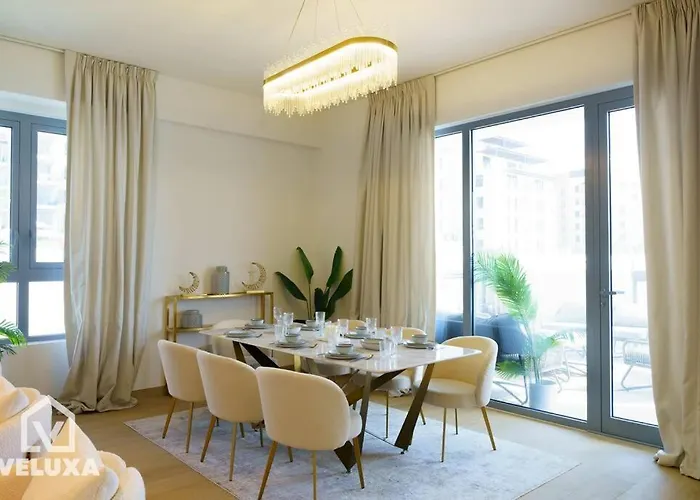 Veluxa - Stunning Sea View - Luxe 3 Bed In La Mer