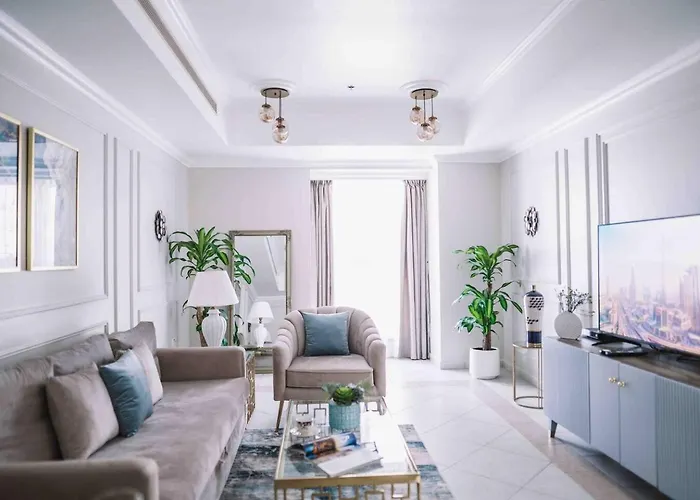 Sea & Palm View Elegant 1 Bedroom Apartment