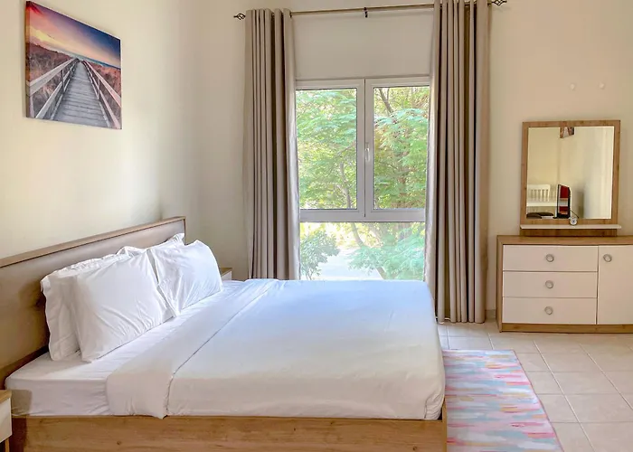 Convenient Studio Near Metro