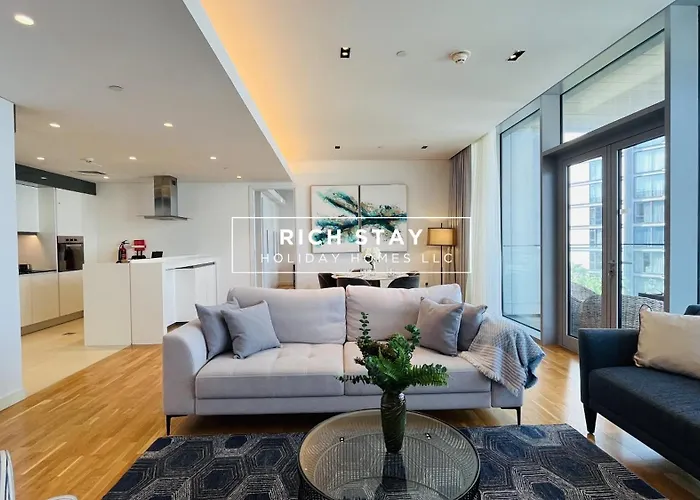 Crystal Clear 1Br In Blue Waters With Ain View