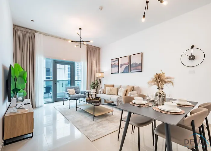 Sophisticated 1Br Apartment In Marina Pinnacle, Dubai Marina By Deluxe Holiday Homes