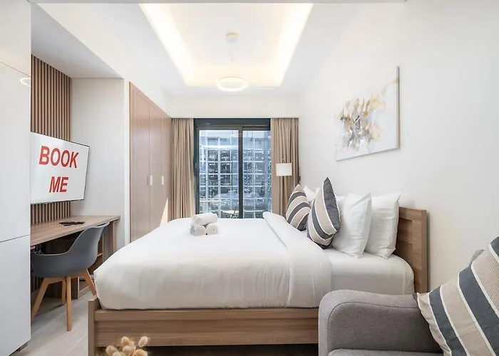 Lovable Studio With Street View At Azizi Riviera In Meydan One