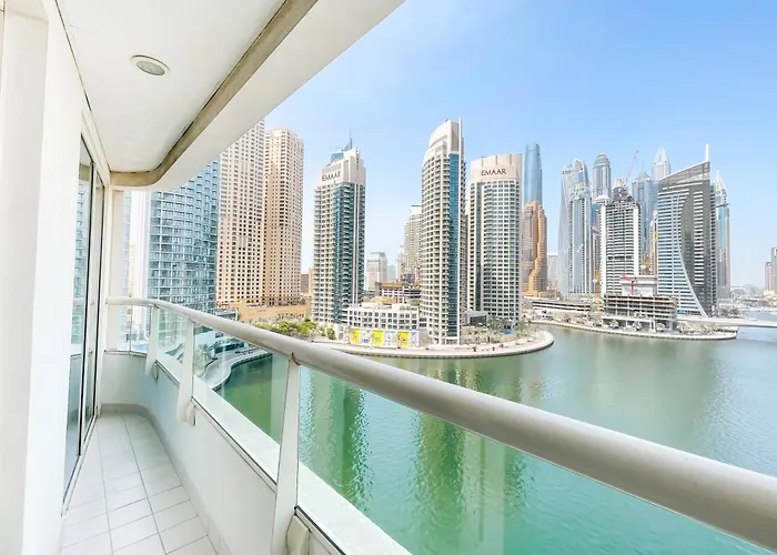 Beautiful Marina Views One Bedroom Apartment With Two Balconies