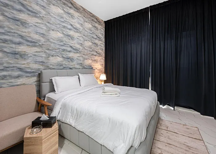 Elegant Studio Escape In The Heart Of Dubailand