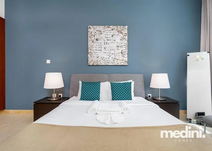 Large 1 Bedroom - Mag218 - Dubai Marina