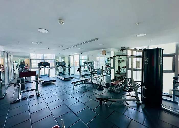 Elite Waterfront 3Br Haven With Marina And Sea Views