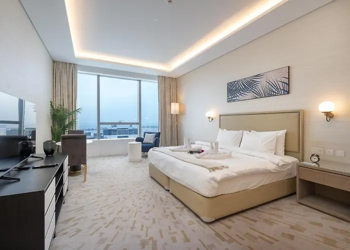 Serene Seaside Studio On Palm Jumeirah