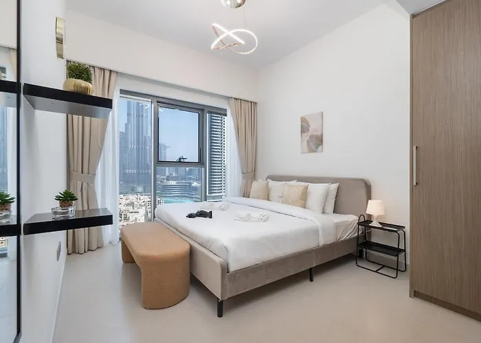 Posh 2-Bedroom Flat In The Heart Of Downtown, Dubai!
