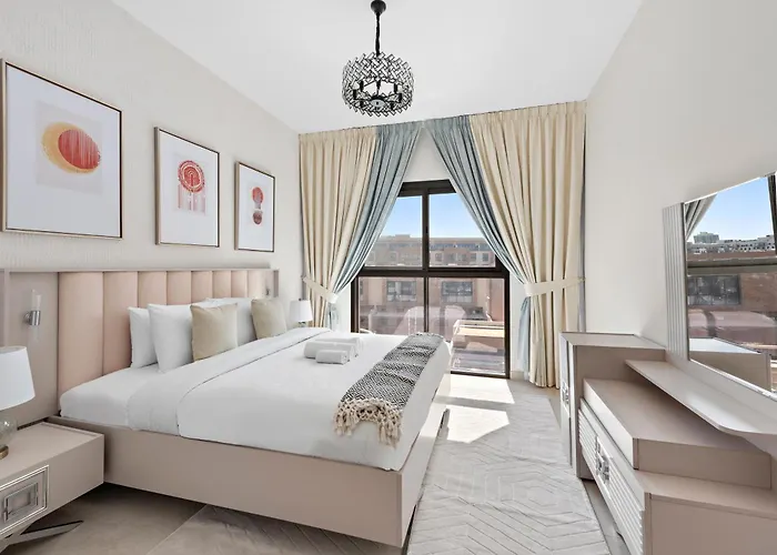 Chic 1Br With Pool And Gym Access