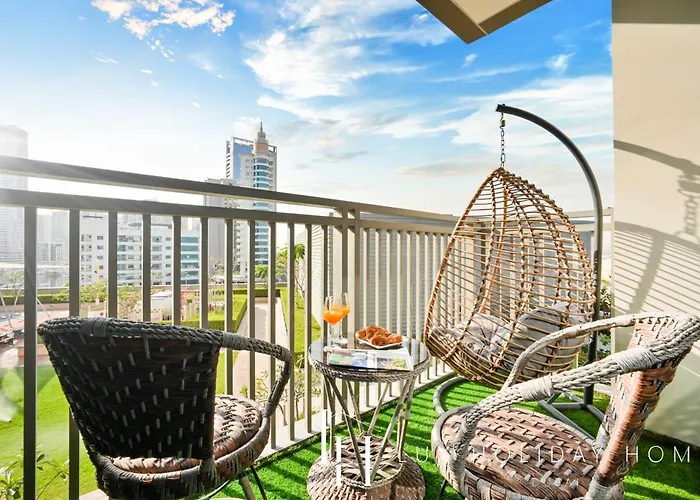 LUX 52 42 Deluxe Marina view suite