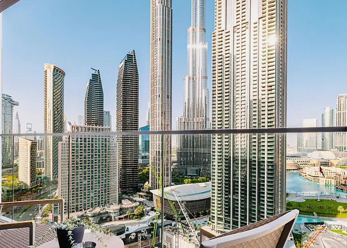 Lux Escape, Burj Crown Opera View, Near Dubai Mall