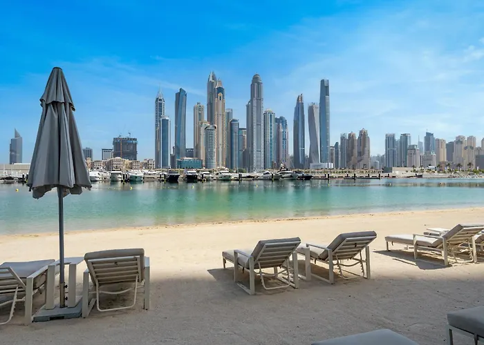 Cozy One Bedroom On The Beach In Dubai Harbour - Prestige Retreats