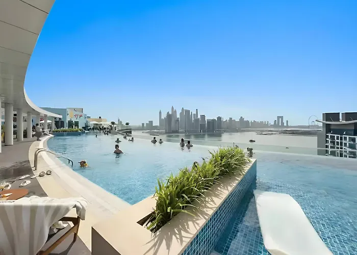 Palm Jumeirah - Private Beach & Free Infinity Pool