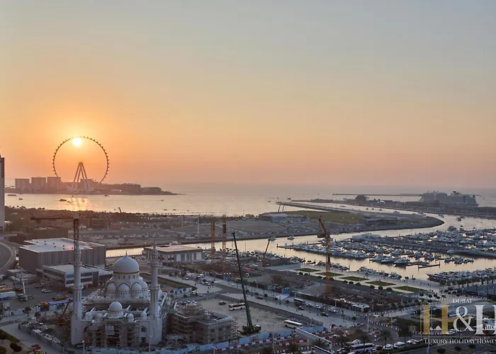 Sunset Bliss Dubai Eye Views