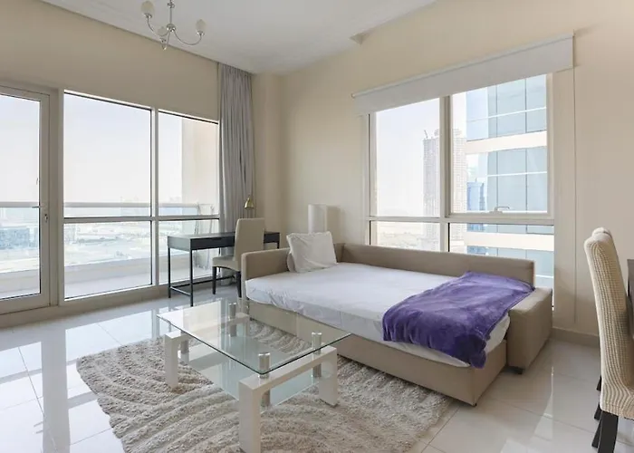Great & Huge Apartment High Floor!