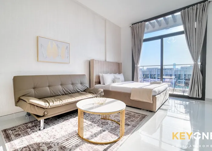 Elz Residence Stylish Studio Living