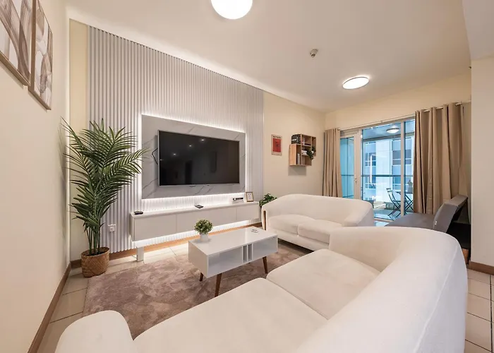 Spacious Upgraded & Elegant - 1Br