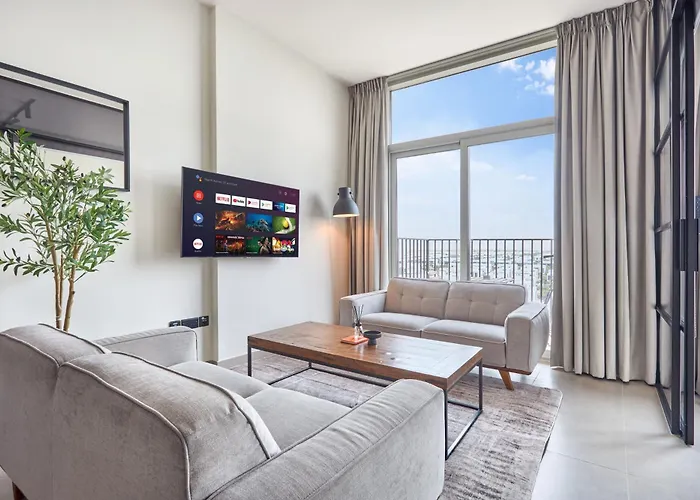 Fresh & Stylish 2Br Living At Collective Tower 1