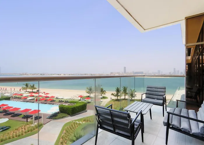Modern 2Br With Beach Access & Scenic Atlantis Views