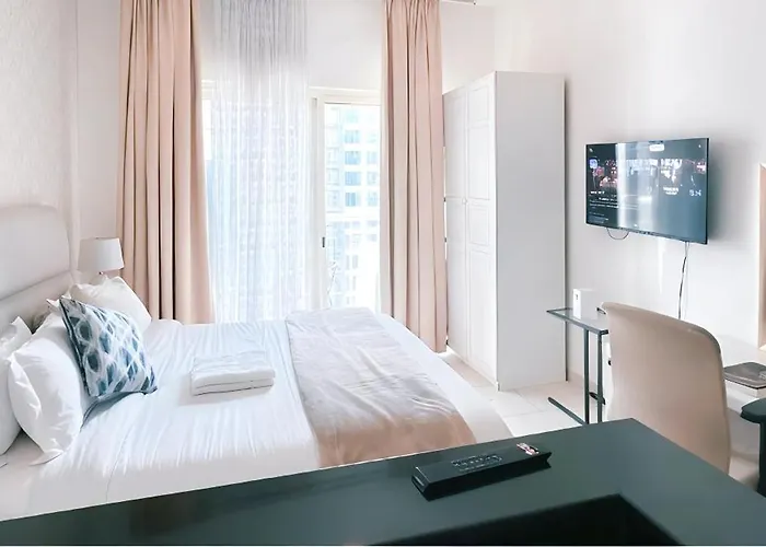 Studio Apartment Marina Dubai And Sea View At 10Mn From Jbr Beach & Metro Deluxe Studio Apt For 4Ppl Late Check-In & Late Check-Out