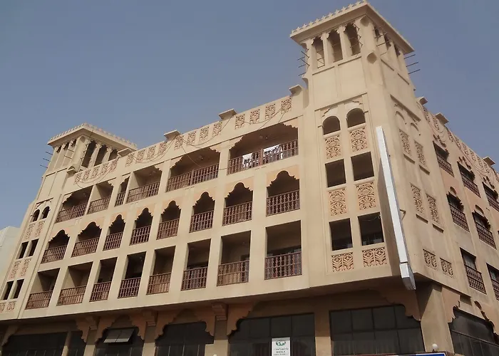 Hafez Hotel Apartments Al Ras Metro Station