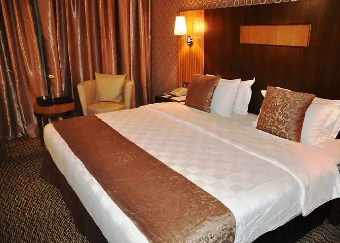 Fortune Plaza Hotel, Dubai Airport